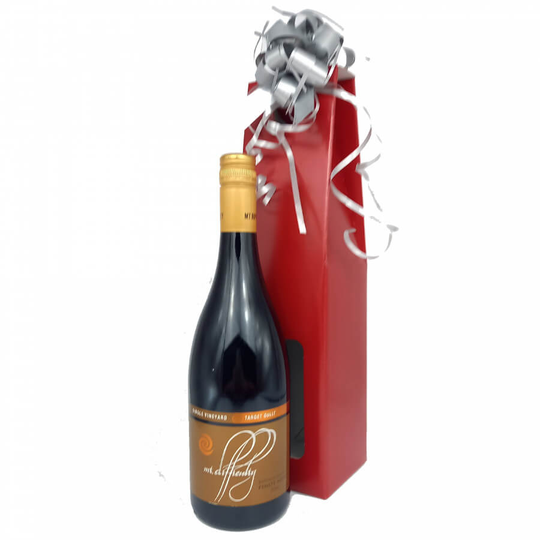 Mt Difficulty `Target Gully` Pinot Noir Single Vineyard 2010 Wine Gift